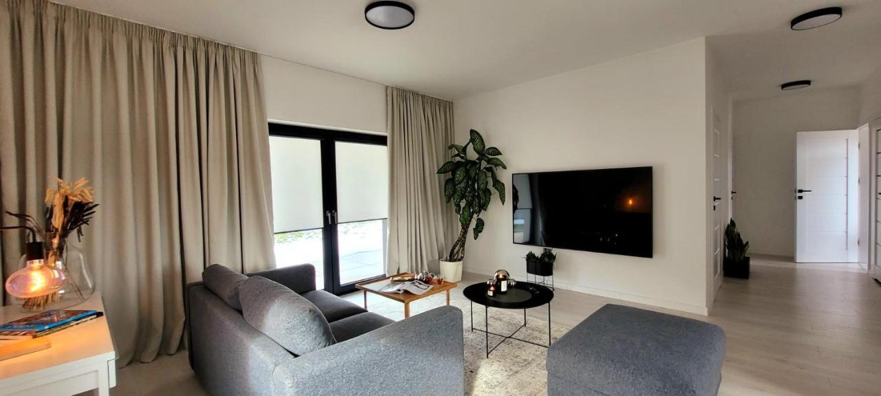 Bast 17 Dom Duzy Parking , Mandoria , Ptak , 2 Sypialnie Lub 1 Sypialnia, Taras , Autostrada A1, Kalinowskiego 17E Wifi Лодзь Экстерьер фото