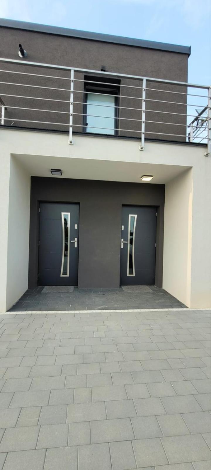 Bast 17 Dom Duzy Parking , Mandoria , Ptak , 2 Sypialnie Lub 1 Sypialnia, Taras , Autostrada A1, Kalinowskiego 17E Wifi Лодзь Экстерьер фото